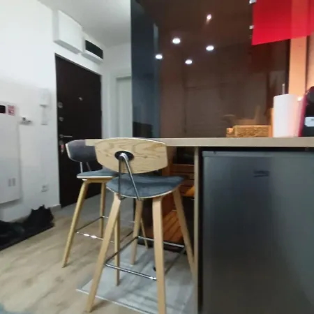 Lux Sa Saunom Ampelitsi