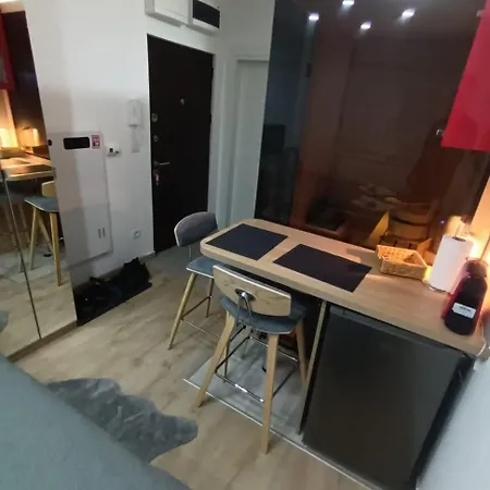 Lux Sa Saunom Ampelitsi Ledine