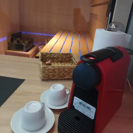 Lux Sa Saunom Ampelitsi Ledine