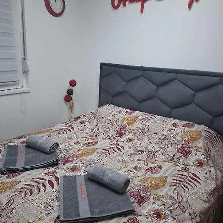 Διαμέρισμα Lux Sa Saunom Ampelitsi *