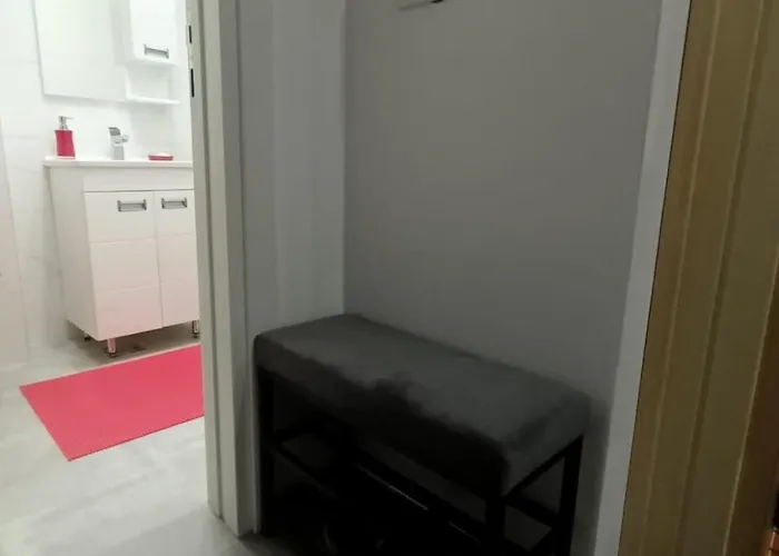 Lux Sa Saunom Ampelitsi *