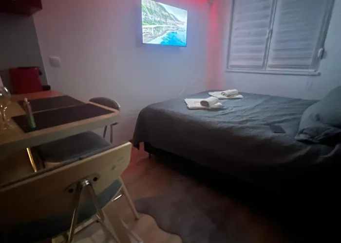 Lux Sa Saunom Ampelitsi