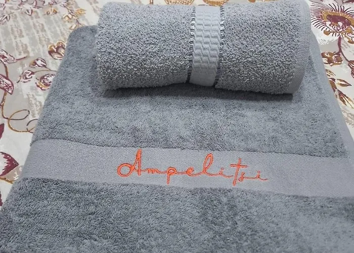 Lux Sa Saunom Ampelitsi * Ledine